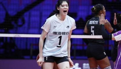 中国女排迎来世锦赛严苛挑战，李盈莹回归但还需慢慢来
