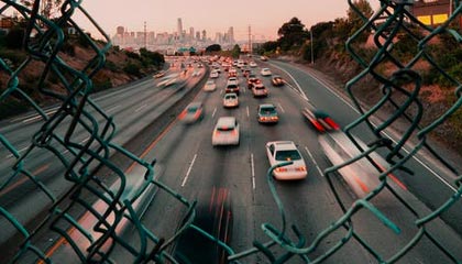 航天电器股价下跌1.71% 136万股限制性股票解除限售