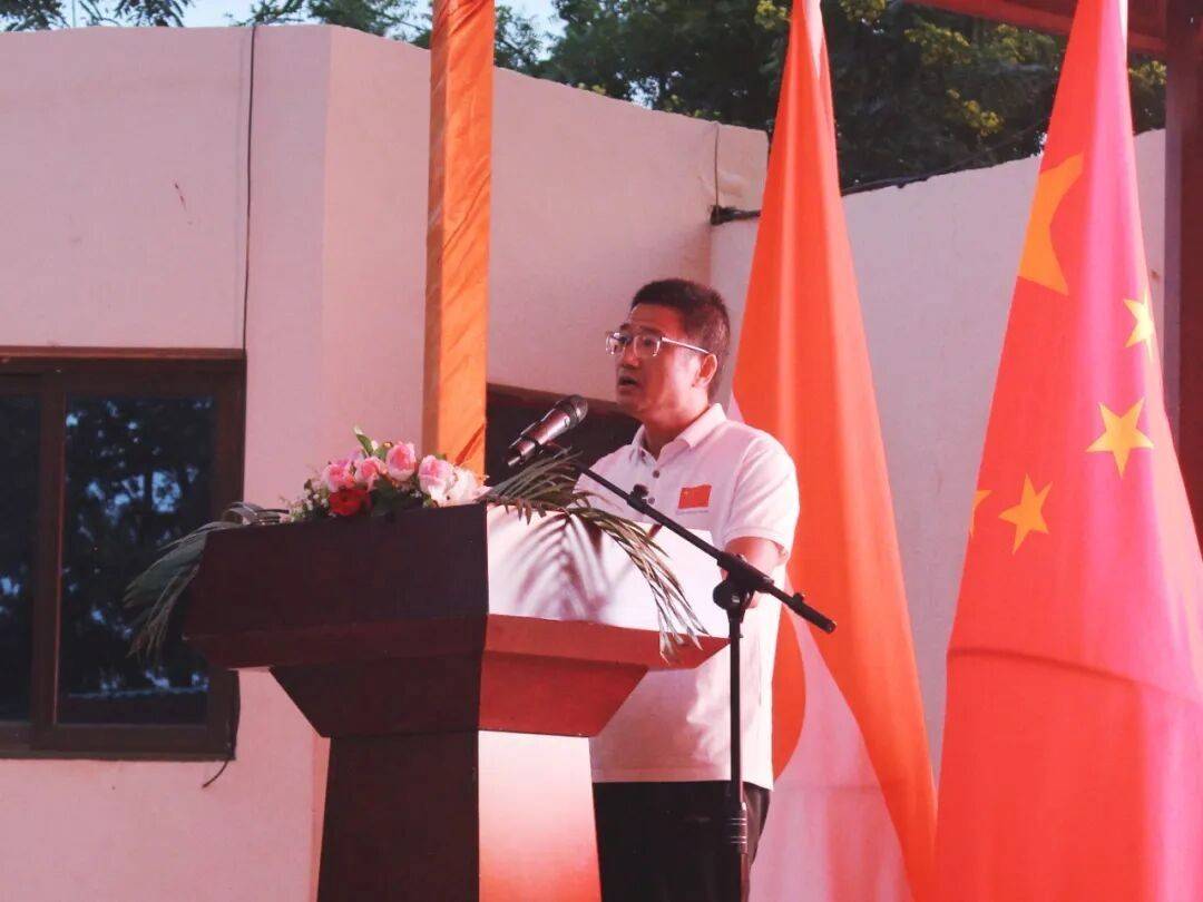 驻尼日尔使馆举行纪念中国人民抗日战争暨世界反法西斯战争胜利80周年座谈会