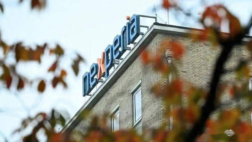 芯片用人民币结算，有点意思！安世半导体中国有限公司已恢复对中国国内分销商的芯片供应，不过公司要求仅以人民币交易，不采用美元结算